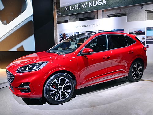 http://www.autoconsulting.com.ua/pictures/Winner/2019/Ford_Kuga_15.jpg