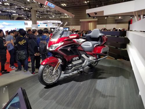  .     Honda Gold Wing - Honda