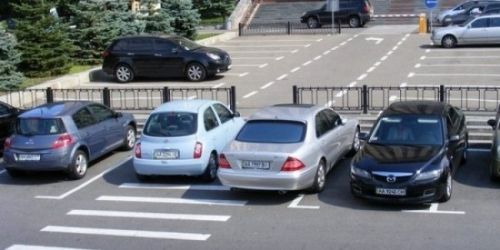 В Украине вступают новые правила парковки. Какие штрафы ждут нарушителей - парков