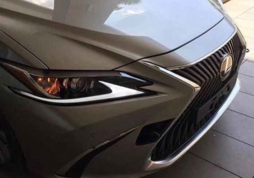    Lexus ES