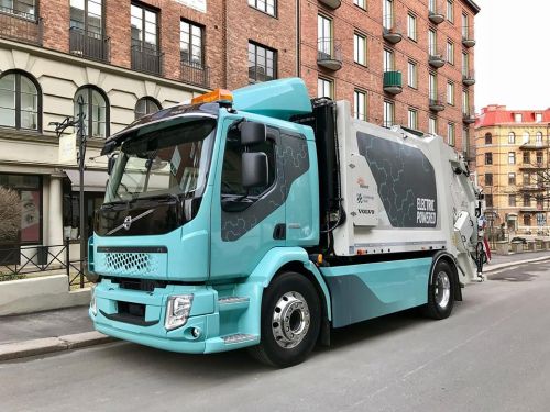  Volvo FL       