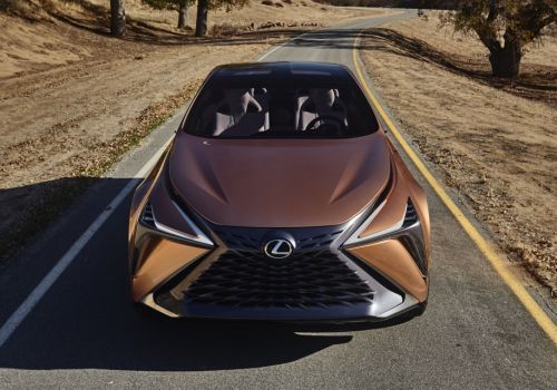    Lexus   LQ