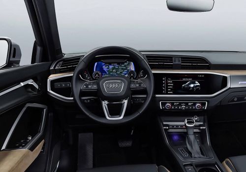   Audi Q3   - Audi