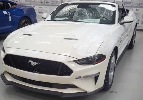 Ford  10- Mustang
