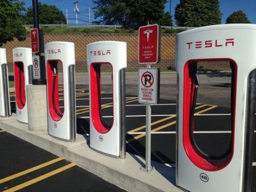Tesla       Supercharger - Tesla