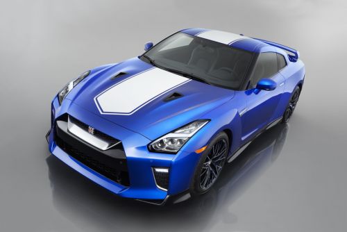    Nissan GT-R