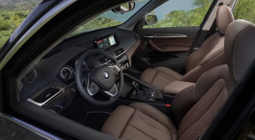  BMW X1      - BMW