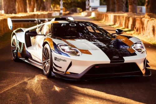 Ford  700-   GT