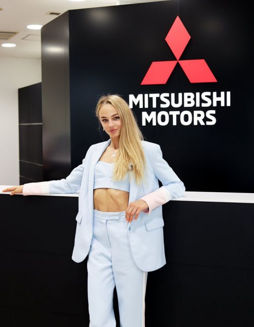  - Mitsubishi  -  