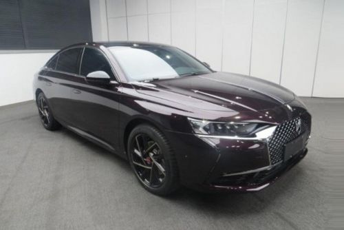   DS   