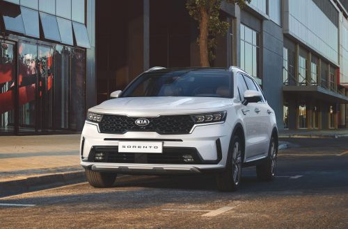     Kia Sorento.   - Kia