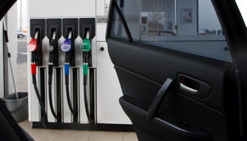 Кабмин ввел госрегулирование цен на бензин и дизельное топливо - бензин