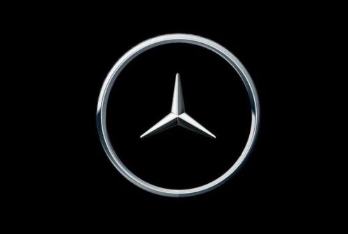 Mercedes-Benz    - 