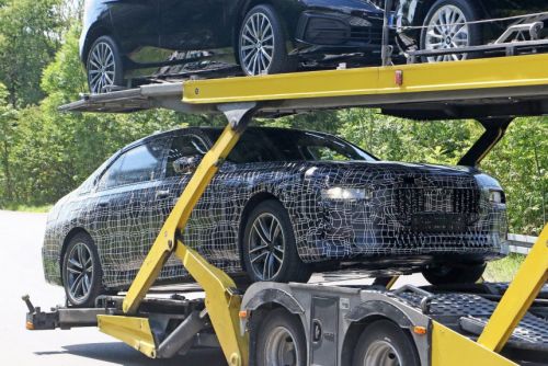 BMW     7-