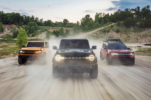   Ford Bronco   .      1,5 