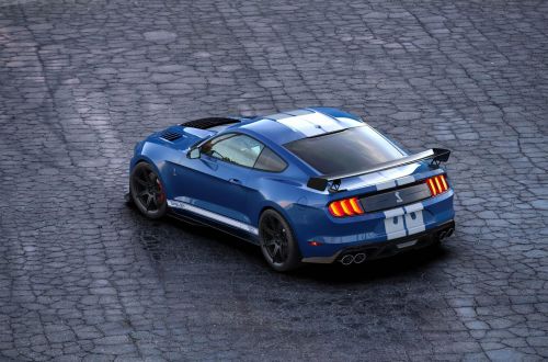 Ford Mustang  800- 