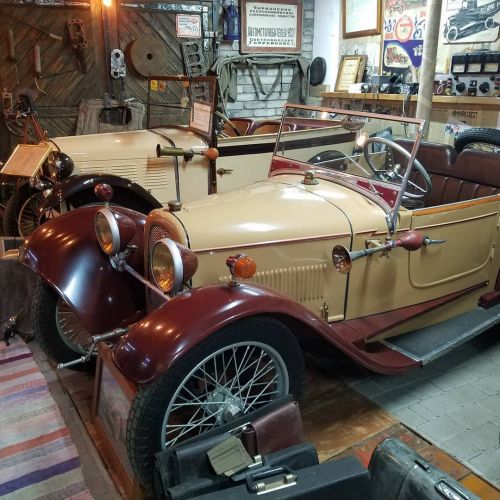 В Днепре появился еще один музей ретро автомототехники - коллекция