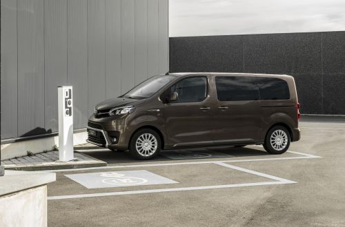 Toyota      Toyota ProAce Verso