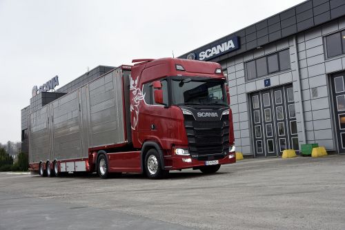 " "     V8 730  