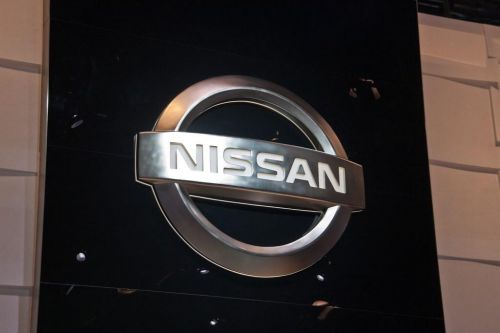 -   Nissan   500 000     - 