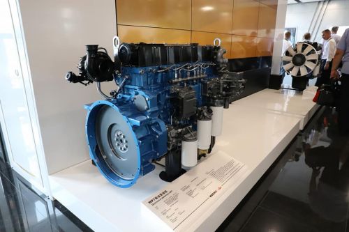 МАЗ уже активно комплектует технику двигателями и КПП совместного производства - МАЗ