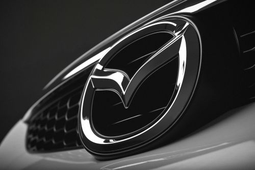 Mazda припинила продаж автомобілів та автозапчастин до Росії - Mazda
