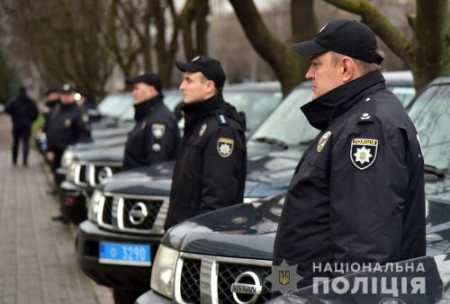 Полиция Донецкой области получила от ЕС 20 автомобилей Nissan - Полиц