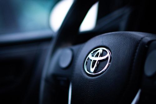 Toyota впервые стала №1 на рынке США, опередив GM - Toyota