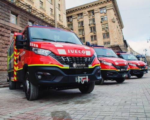 Киевские спасатели начали использовать компактную пожарную спецтехнику