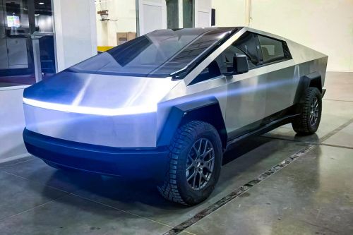     Tesla Cybertruck - Tesla