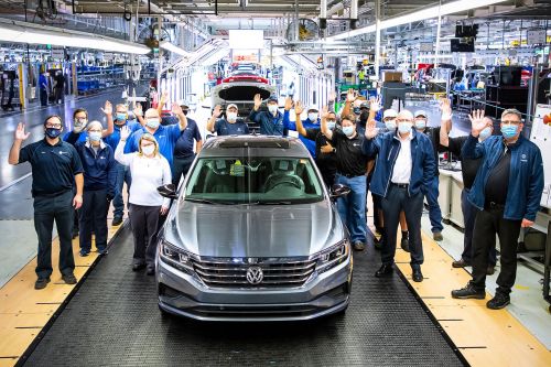 Volkswagen завершил выпуск легендарного седана Passat. Уходит эпоха - Volkswagen