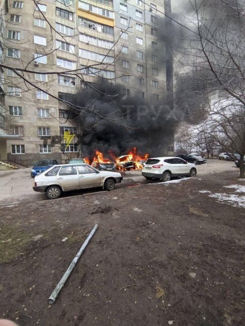 При штурме Харькова повреждено много гражданских авто