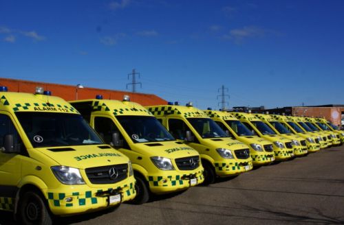 Данська компанія передала Україні 30 автомобілів швидкої допомоги