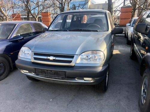 Київська митниця віддала свої авто на потреби військових