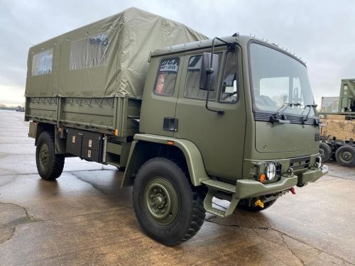 Волонтери закуплять для ЗСУ армійські вантажівки, які замінять ГАЗ-66