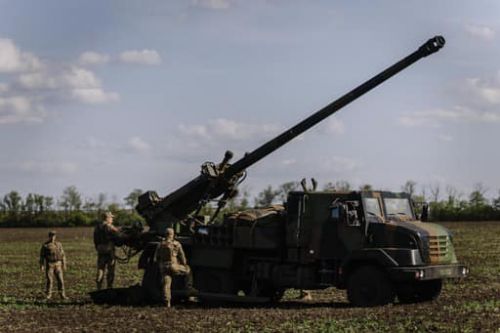 Франція поставить Україні ще 12 колісних САУ Caesar - САУ