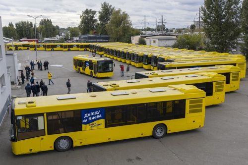 Київ передав Дніпру 30 автобусів МАЗ з власного автопарку