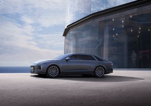 Hyundai представив нове покоління флагманського Grandeur