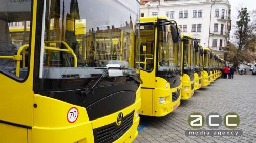 Чернівецька область закупила 12 шкільних автобусів
