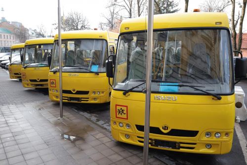Львівщина отримала ще нові шкільні автобуси