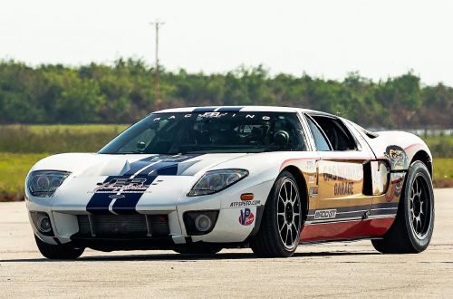      Ford GT,    500 \ - GT