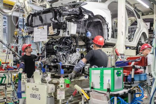 Колишній завод Toyota у Петербурзі хоче купити іранський автовиробник - Іран