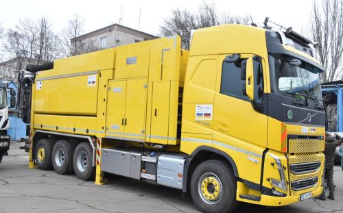 Миколаїв отримав унікальну вантажівку з Німеччини