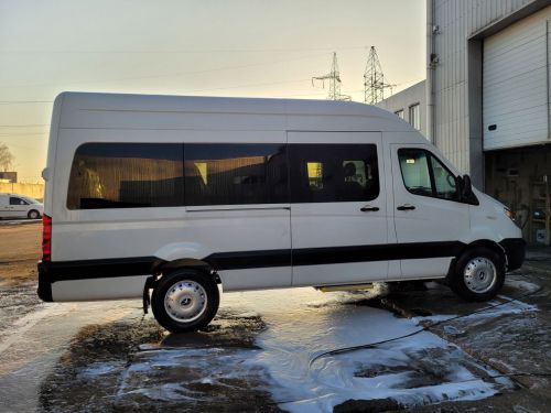 В Україну поставлена нова партія мікроавтобусів JAC Sunray зі знижкою $1500 - JAC