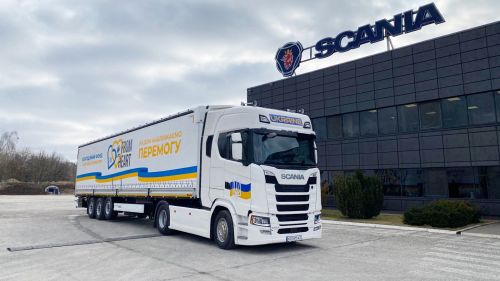 Scania поставила в Україну патріотичний автопоїзд у спеціальному виконанні - Scania