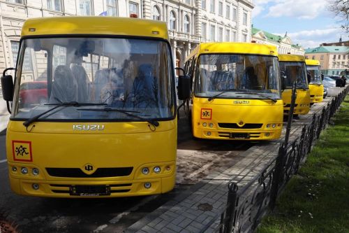 Львівщина продовжує отримувати нові шкільні автобуси