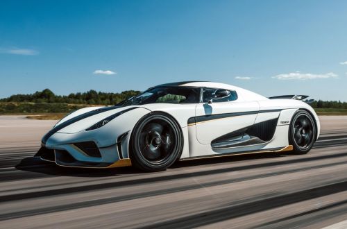 Koenigsegg      400 \