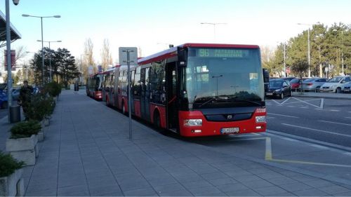 Київ отримає від Братислави 25 міських автобусів