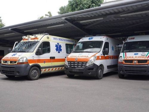 Медики Лиману отримали три автомобіля "швидкої допомоги" від Метінвесту