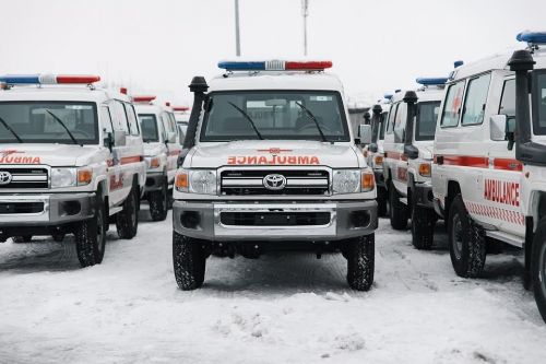 Україна отримала першу партію евакуаційних машин від ОАЕ. Що це за автівки?